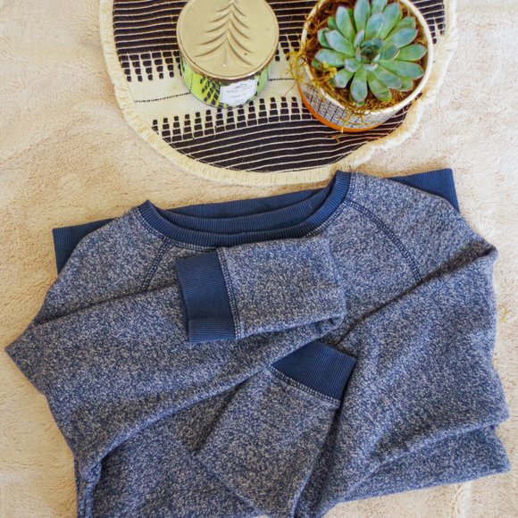 2/$30 Men's Jack & Jones Blue Sweater - Picture 2 of 2